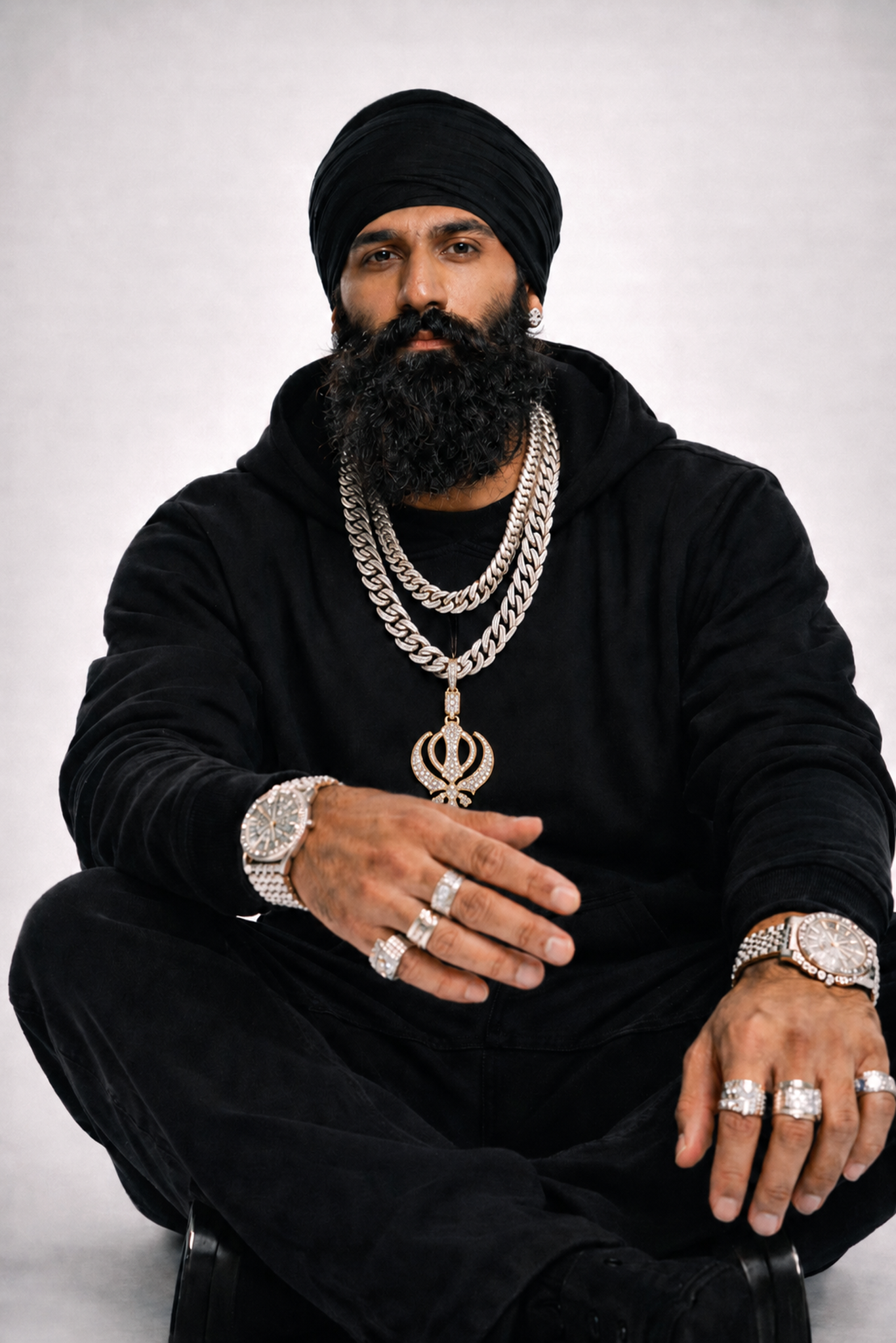 Goldie seated on throne artwork